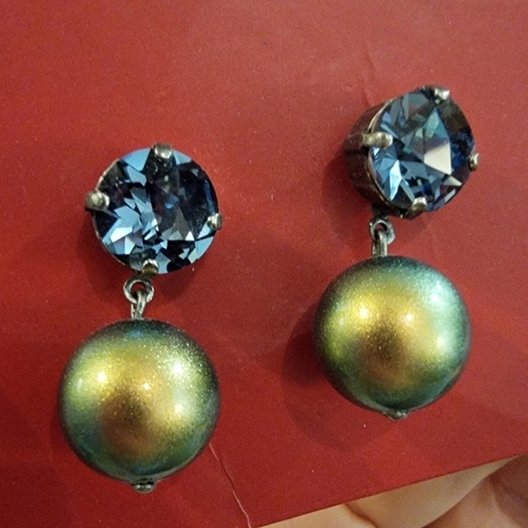 #Sabika Winter 2020 Organic Manhattan Drops Sapphire Crystal, Frosted Gold/Green - Picture 1 of 3